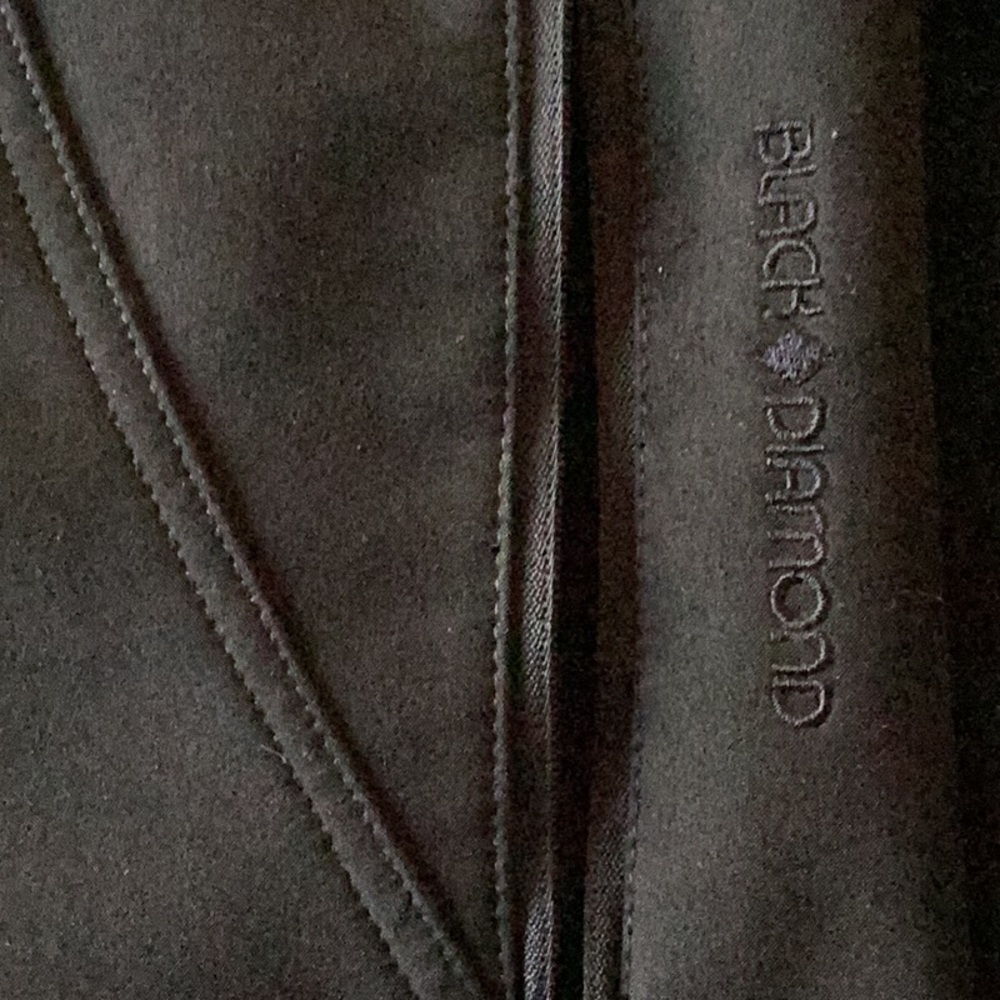 BLACK DIAMOND WOMEN’S MEDIUM ZIP JACKET - Picture 8 of 9